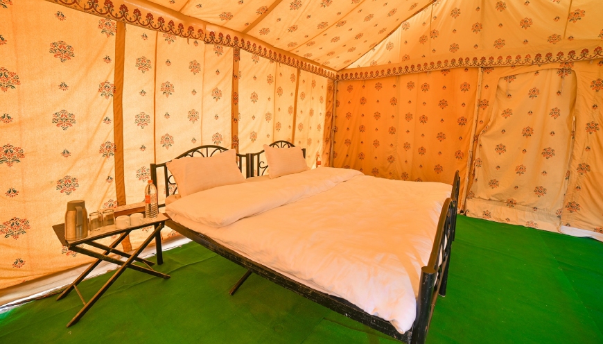 SUPER DELUXE TENT